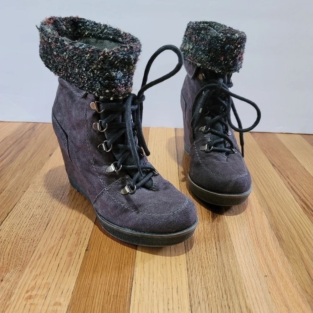 Shi by JOURNEYS over gray up